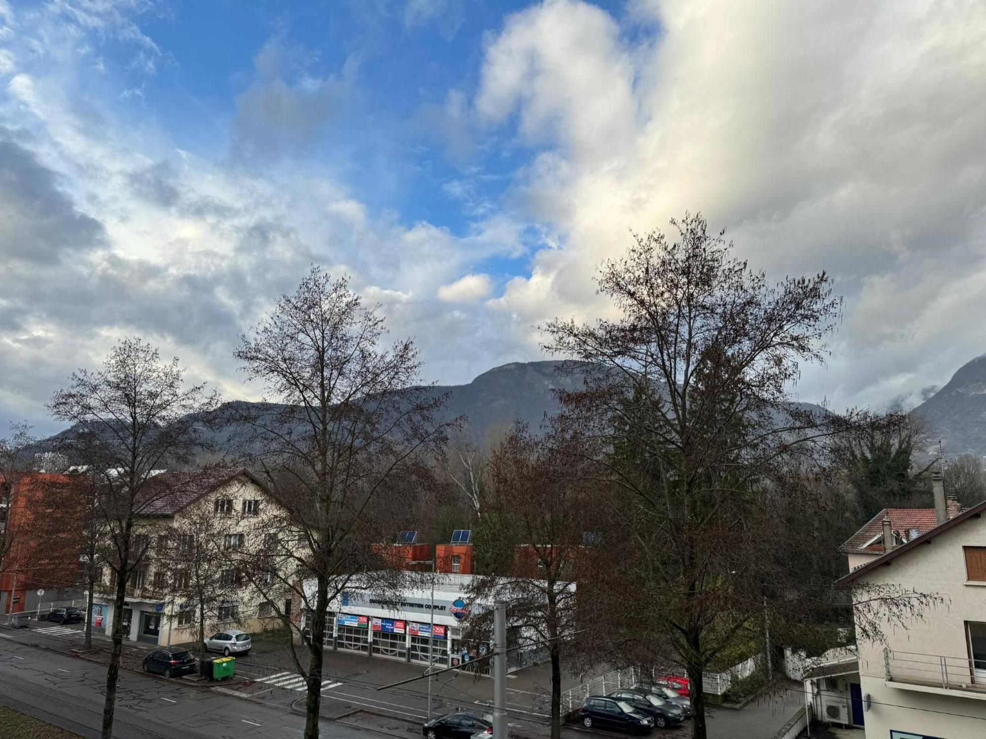 Appartement Proche Grenoble Centre Et Campus Saint-Martin-dʼHères Exteriör bild