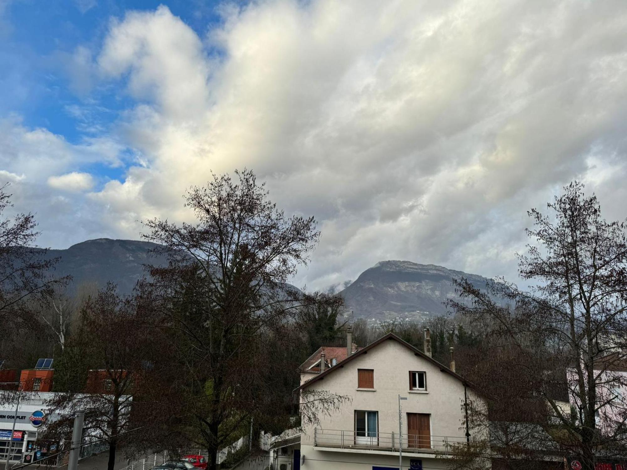 Appartement Proche Grenoble Centre Et Campus Saint-Martin-dʼHères Exteriör bild